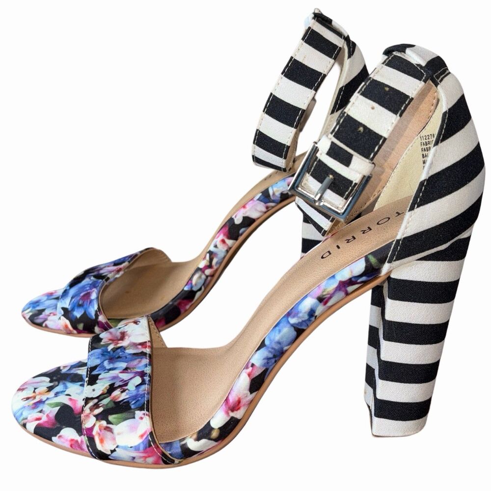 Torrid Chunky Heel Floral Black and White Striped Sandals Sandals size 8W